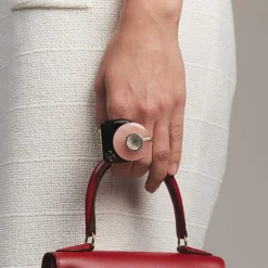 Femme Chanel Bague en Email rose/noir/doré - Bon état