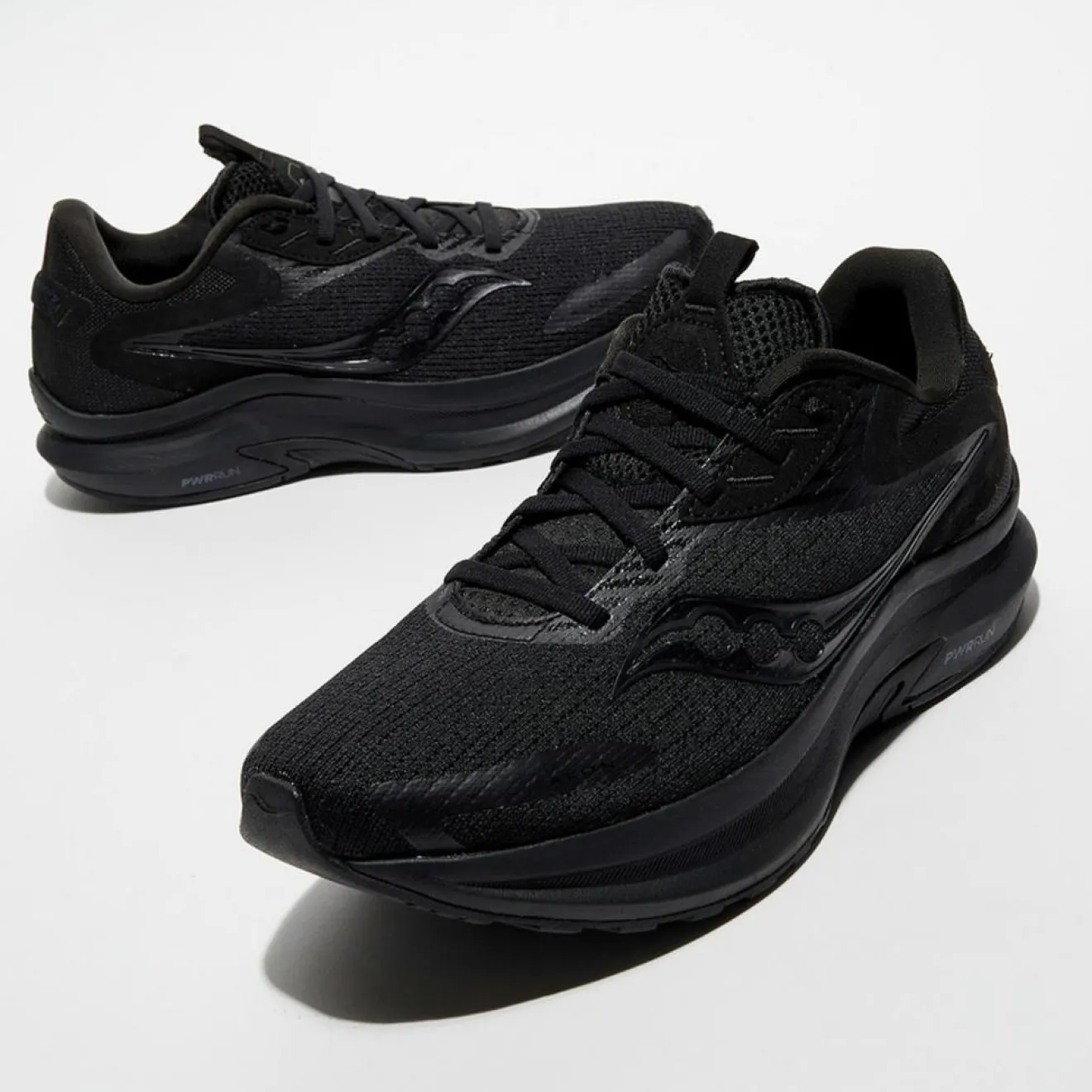 Hot Saucony Baskets Axon 2 noires