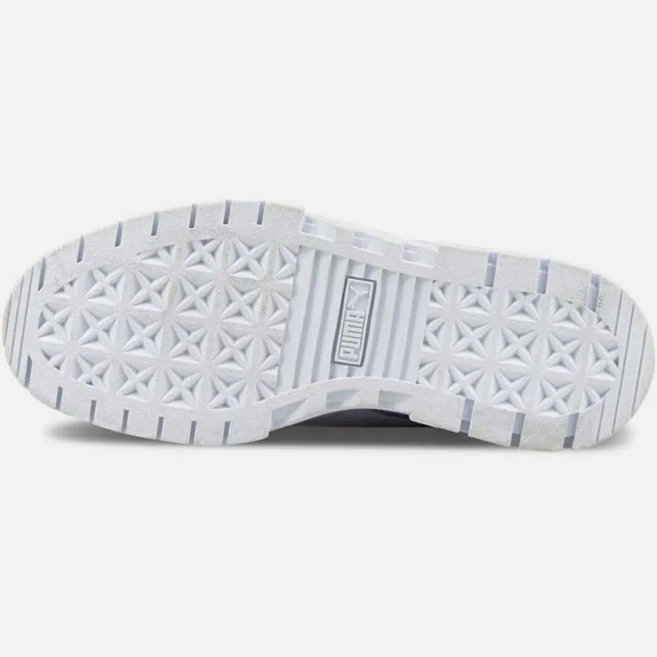 Femme Puma Baskets en Cuir Mayze Classic blanches