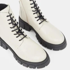 New Galeries Lafayette Boots à lacets semelle épaisse beiges - Talon 4,5 cm