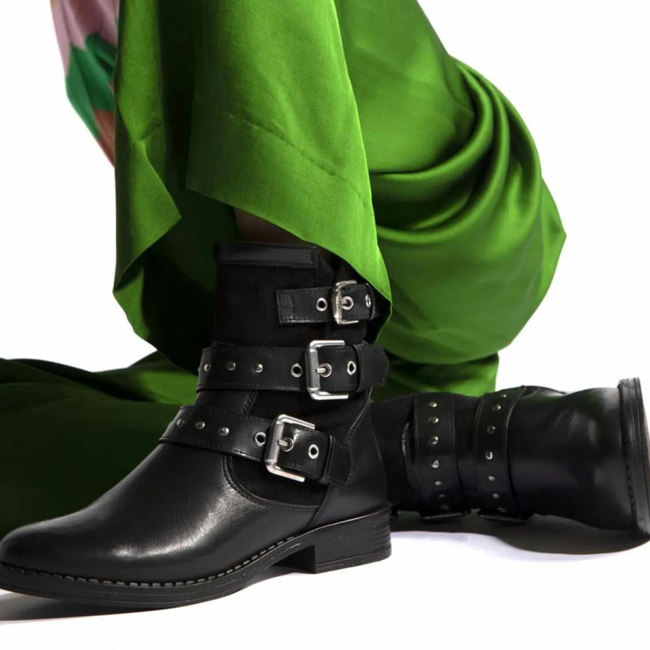 New Cosmoparis Boots fourrées en Cuir et Velours de Cuir Fitelo noires