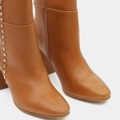 Femme Galeries Lafayette Bottines en Cuir à talon haut et clous camel - Talon 9 cm