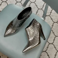 Hot L.K. Bennett Bottines en Cuir croco Talulla argentées - Talon 9 cm