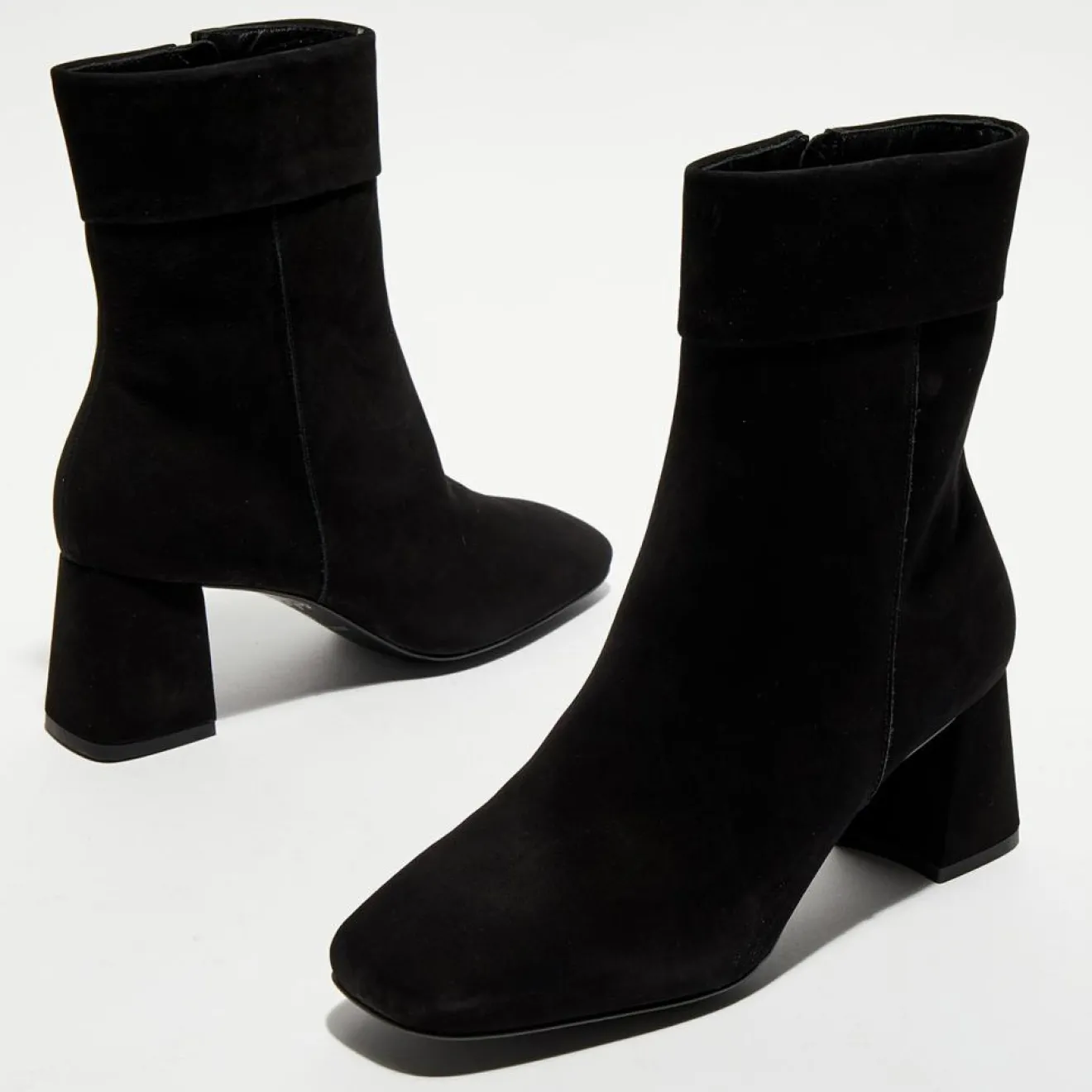 New Galeries Lafayette Bottines revers col noires - Talon 7 cm