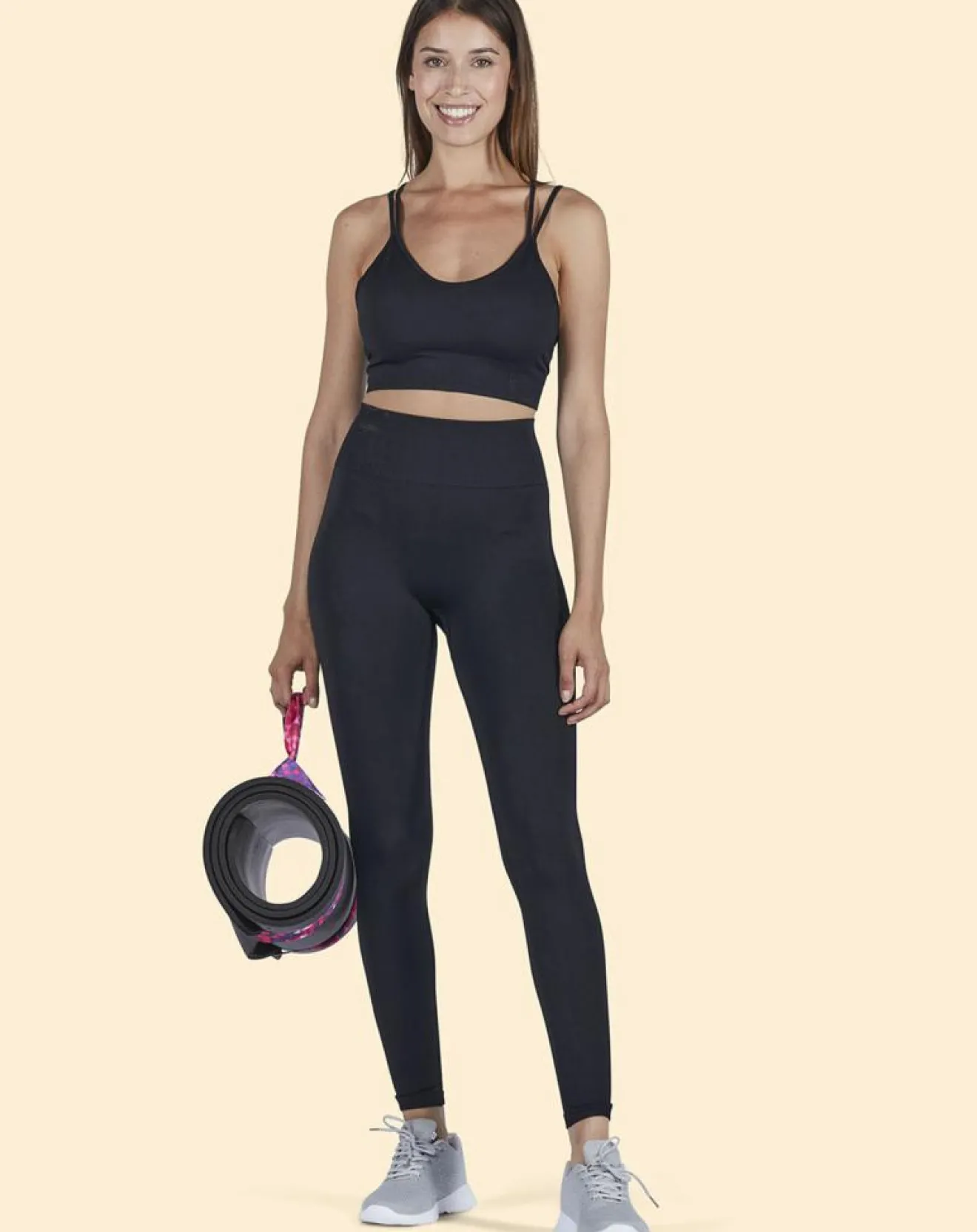 Femme Onamaste Brassière de sport Maintien léger noire