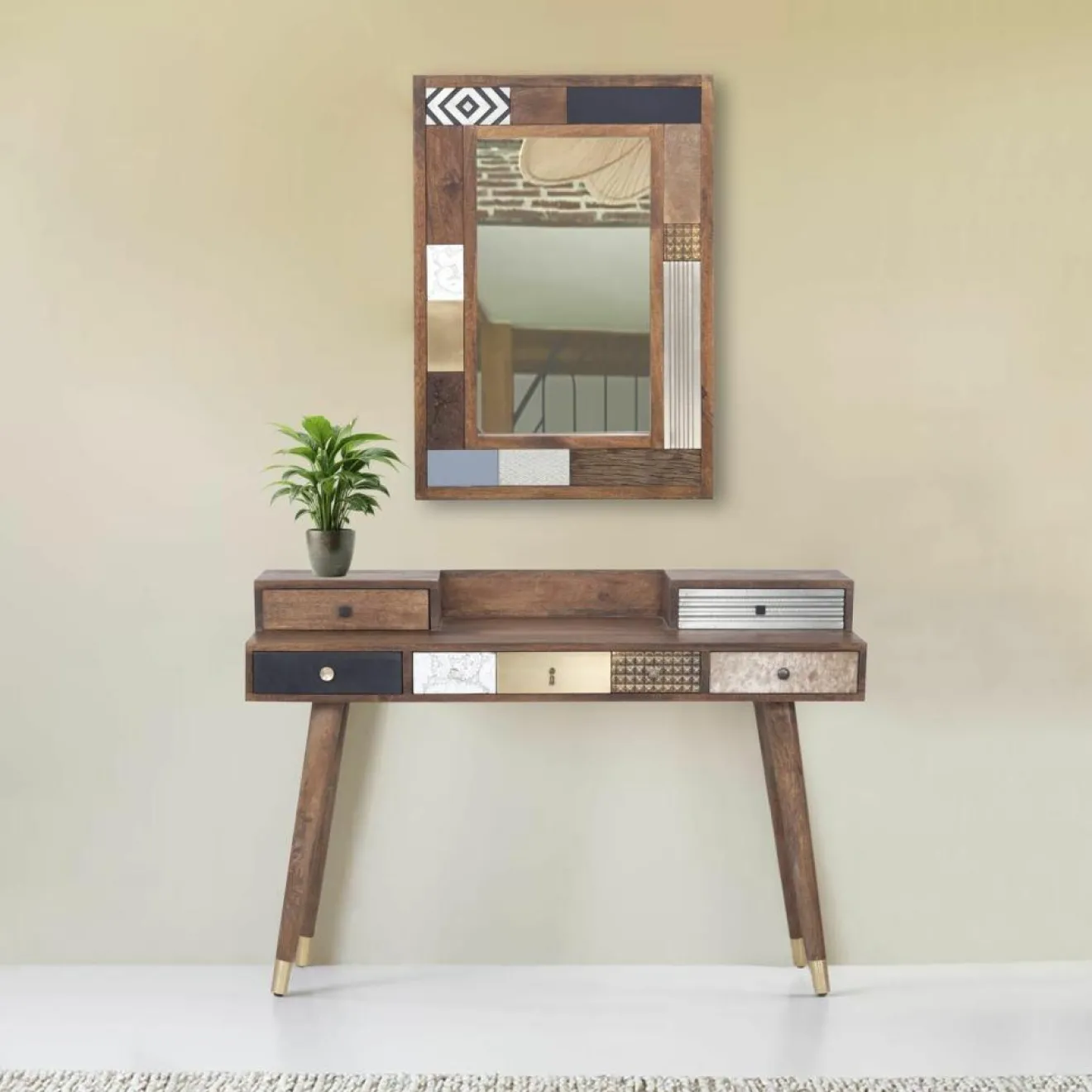 Bois & Chiffons Bureau multi-matériaux peau de vache bois sculpté Naturel - 130x45x88 cm