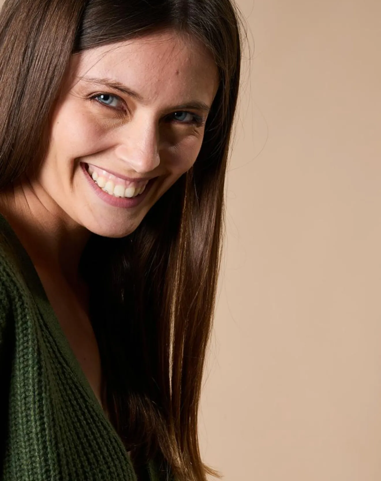 Clearance Oscar et Louise Cardigan en Laine & Cachemire mélangés Noémie kaki