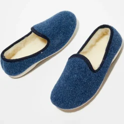 Homme Apologie Studio Chaussons charentais fourrés en Laine bleu marine
