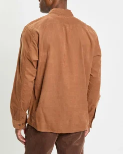 Online Marc O'Polo Chemise Regular Fit en Velours milleraies marron