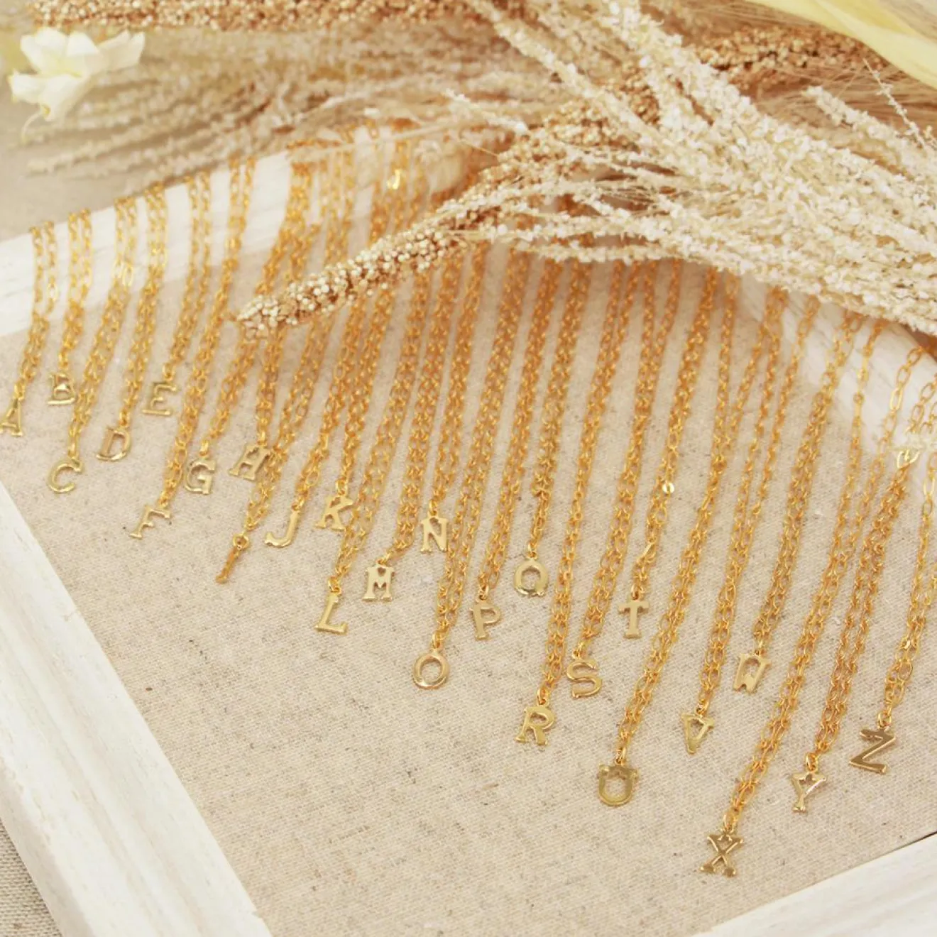 Online Nilaï Paris Collier Alphabet T en Laiton doré