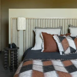 Bed and Philosophy Coussin en laine motif 70s marron 40x60cm