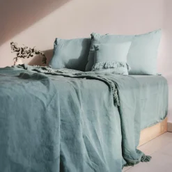 Bed and Philosophy Coussin frangé en lin bleu 50x70cm