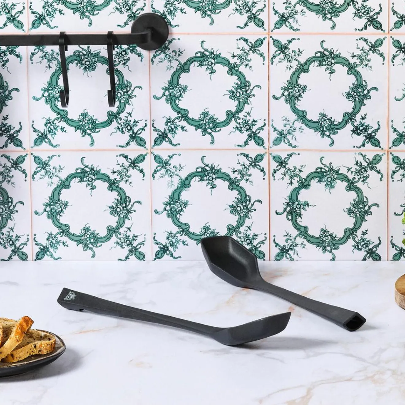 Bjorn Couverts à salade en thermoplastique JESPER noir