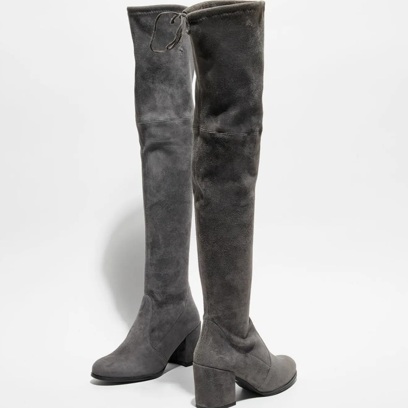 Femme Stuart Weitzman Cuissardes en Velours de Cuir Tieland grises - Talon 7.5 cm