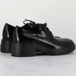 Best Vic Matie Derbies en Cuir noires - Talon 5.5 cm