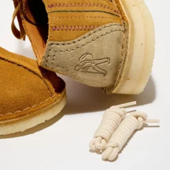 Homme Clarks Derbies en Velours de Cuir Desert Trek ocre