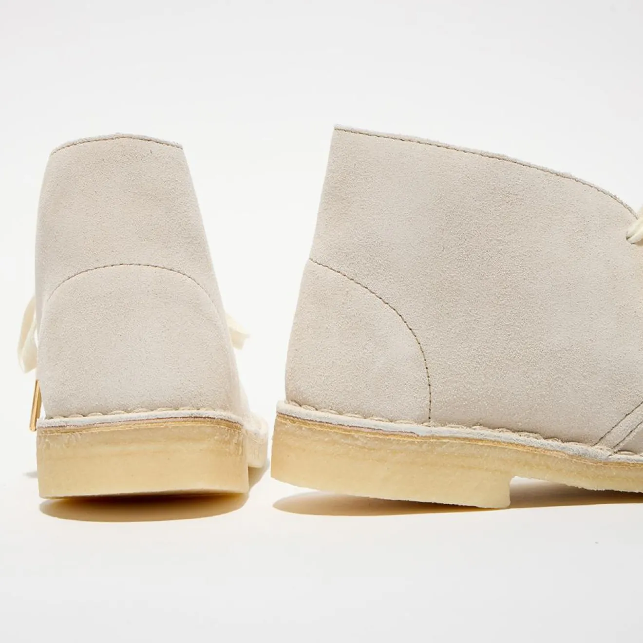 Femme Clarks Desert boots en Velours de Cuir Desert écrues