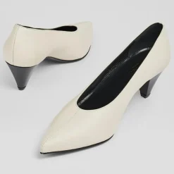 Femme L.K. Bennett Escarpins en Cuir Zayla écrus - Talon 5 cm