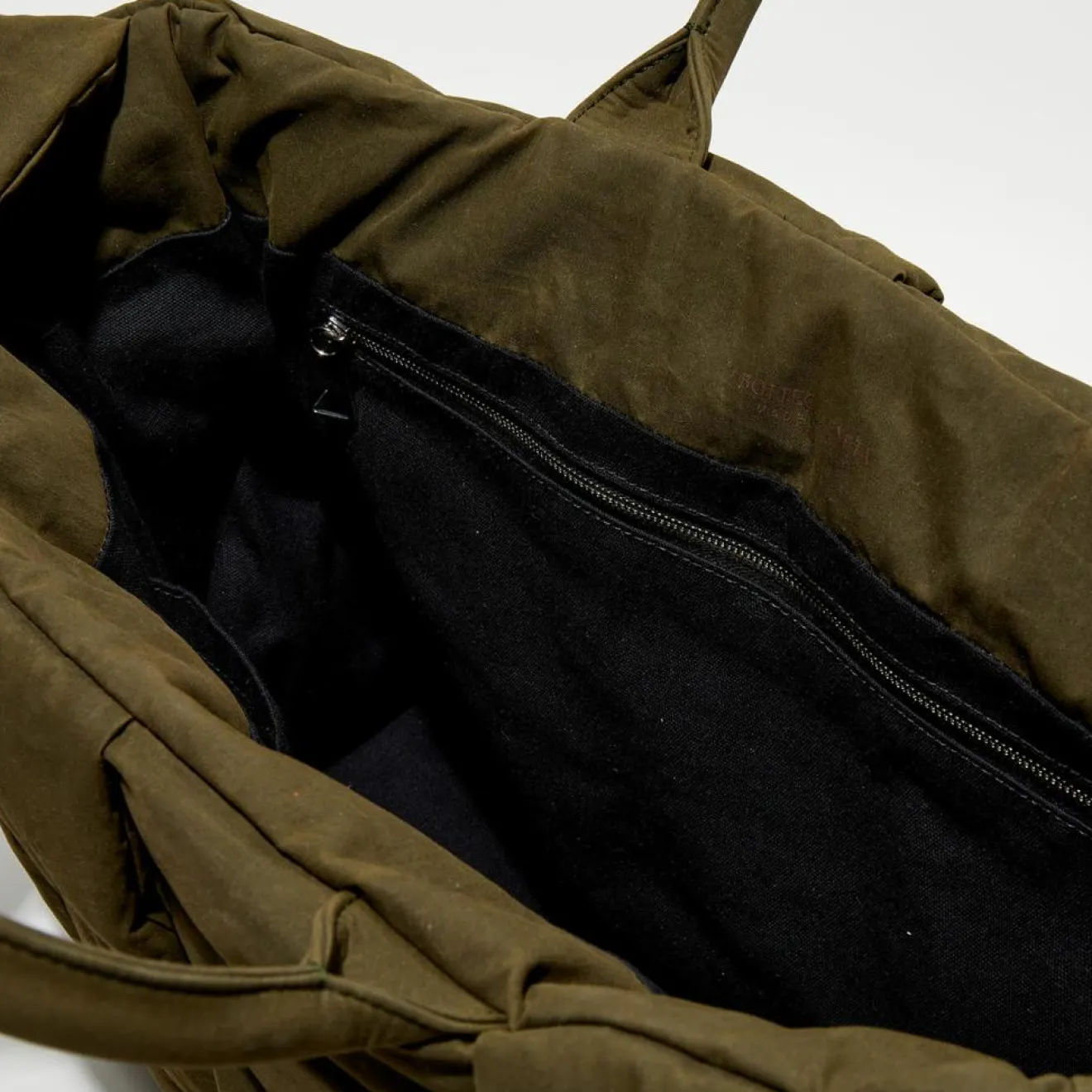 Femme Bottega Veneta Grand sac fourre-tout rembourré Arco olive - 32x44x11 cm