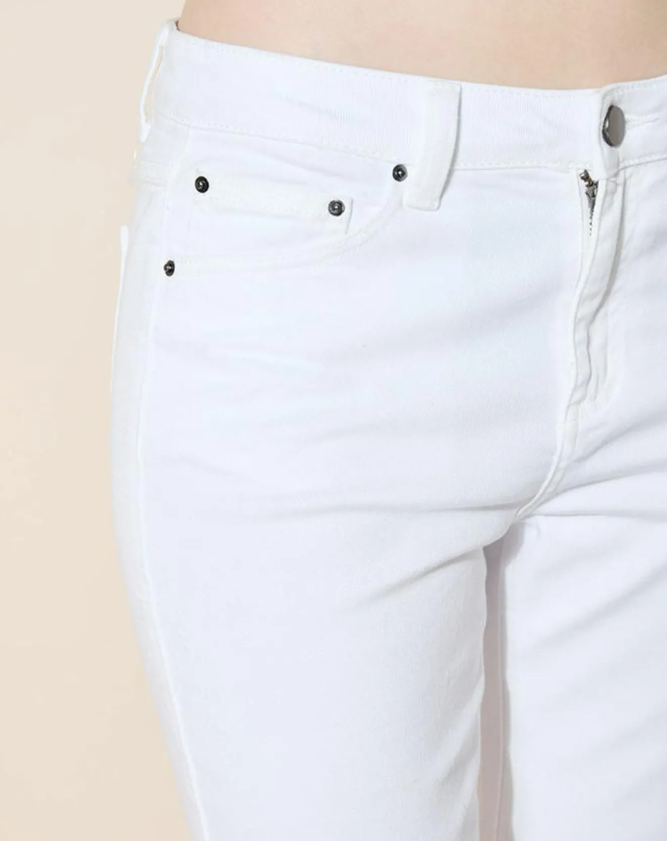 Femme Galeries Lafayette Jean en Coton Bio Lslim blanc