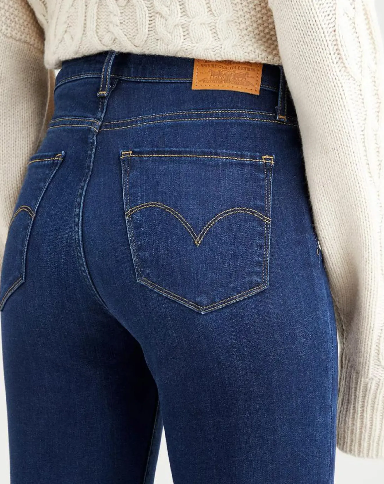 Hot Levi's® Jean righ rise straight 724 bleu