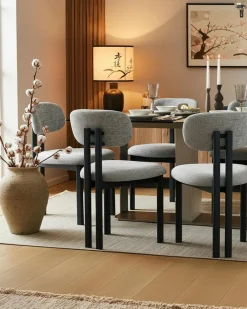 Uniqka Lot de 4 chaises Zuno en tissu grise et pieds métal