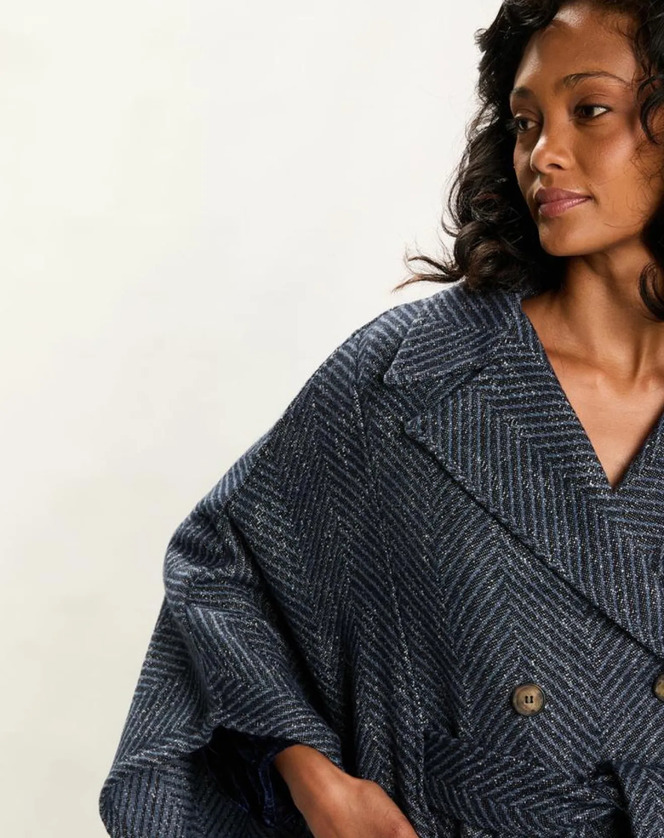 Femme Lauren Vidal Manteau cape Solo nuit