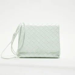 Femme Bottega Veneta Mini sac bandoulière en Cuir nappa Intrecciato l'or des glaciers - 19x15x6 cm