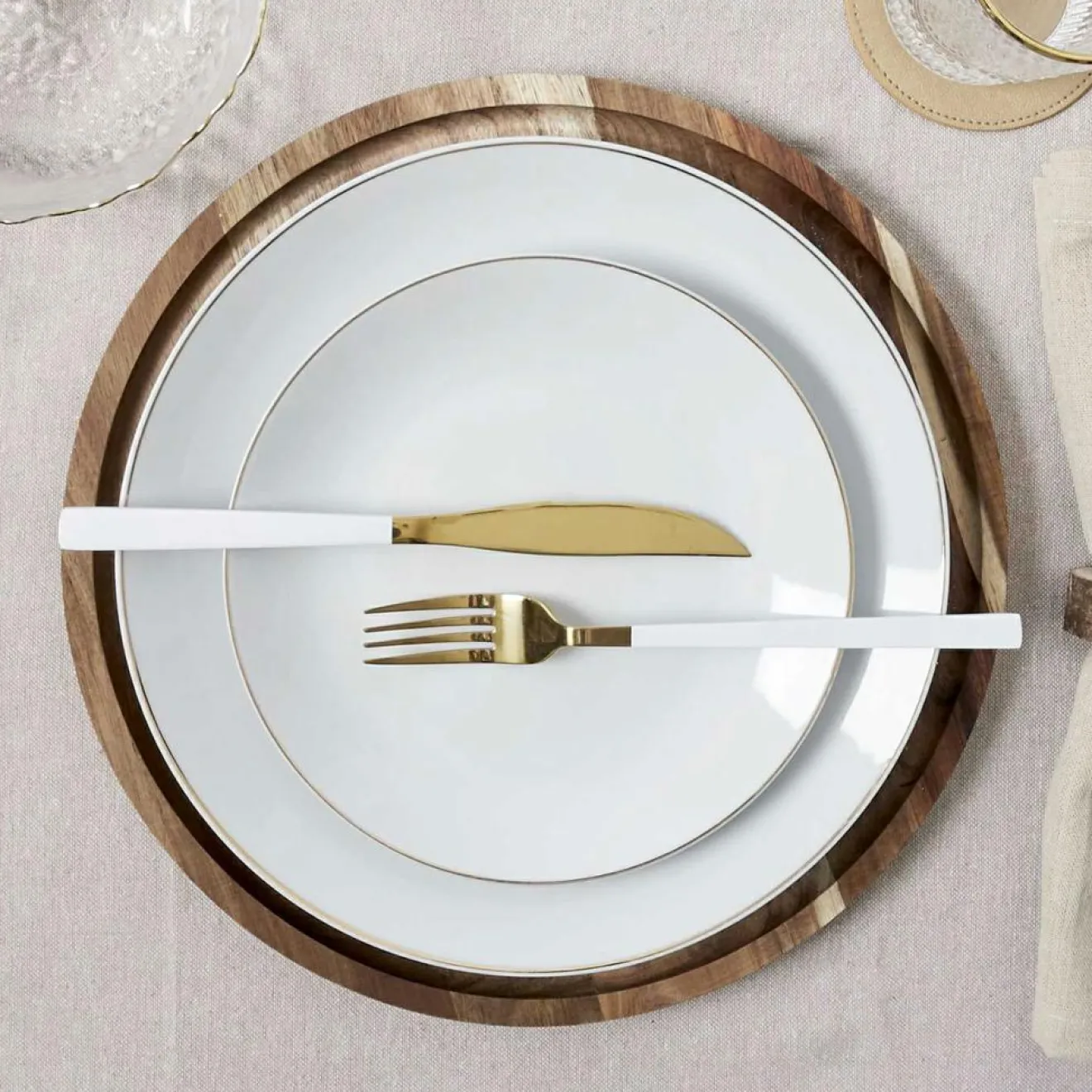 Outlet Home Deco Factory Ménagère blanche - 16 pièces