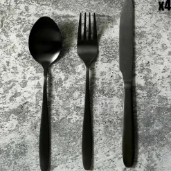 The Home Déco Factory Ménagère noire - 16 pièces