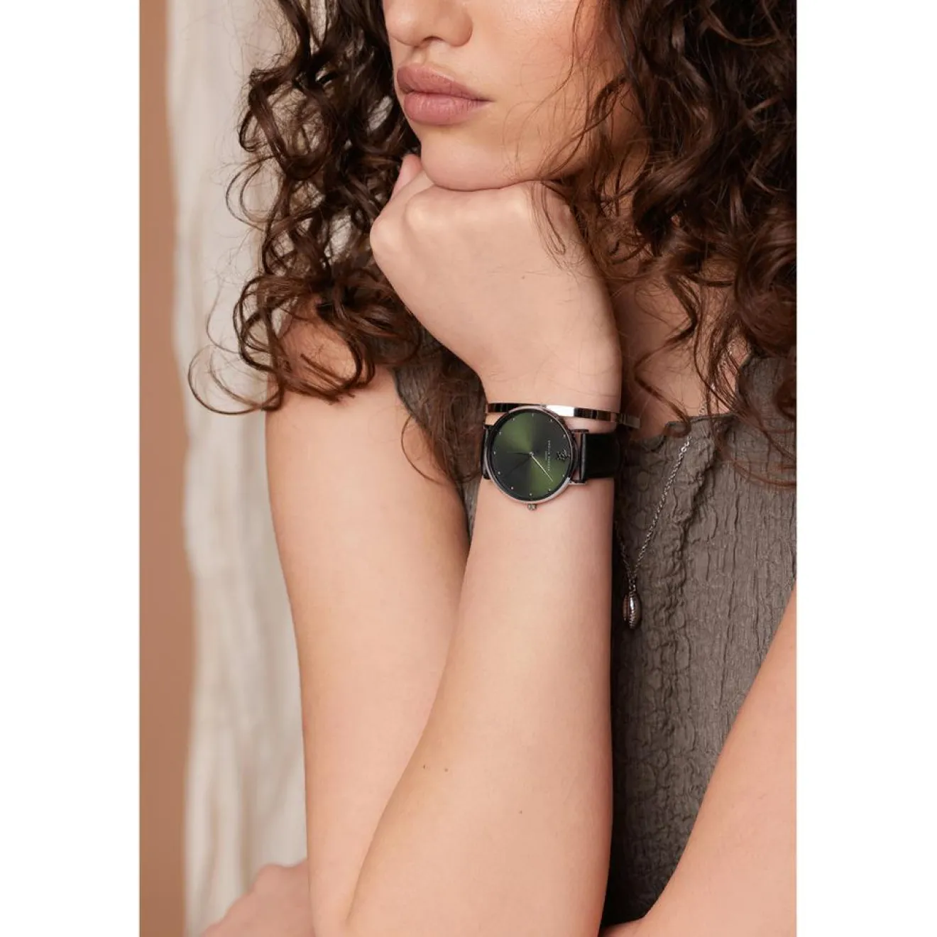 Femme Amelia Parker Montre Femme Maya Bay en Cuir noire