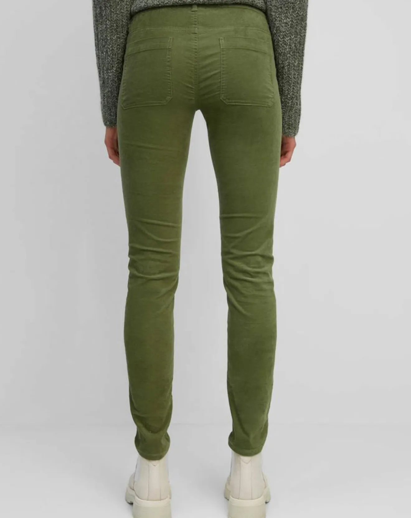 New Marc O'Polo Pantalon Slim en Velours de coton bio Mavas vert clair
