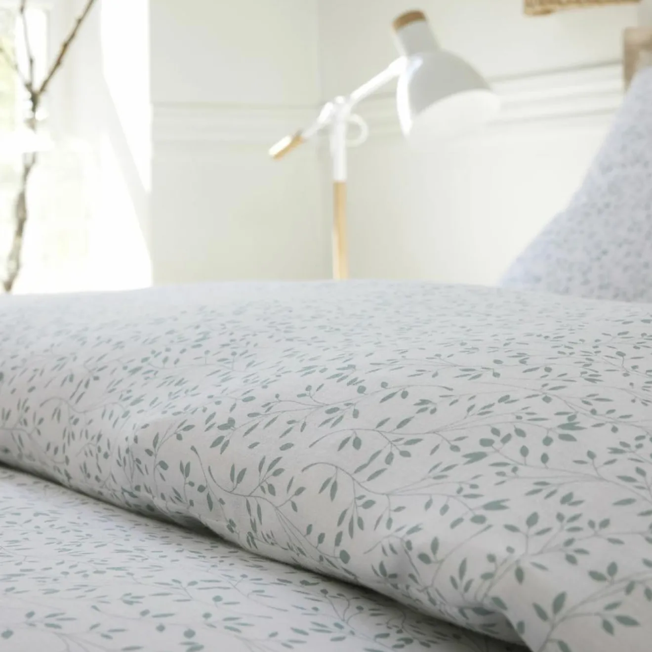 Sale Baton Rouge Parure Housse de Couette 100% Gaze de Coton Imprimé Murmure blanche