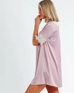 Femme Admas Peignoir Romantic Wedding pétale