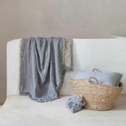 New Bed and Philosophy Plaid en double gaze de lin bleu 140x230cm