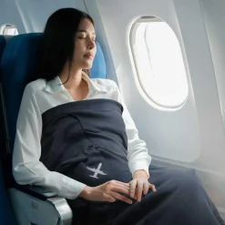 Jet Lag Plaid polaire avion avec housse noir - 120x150cm