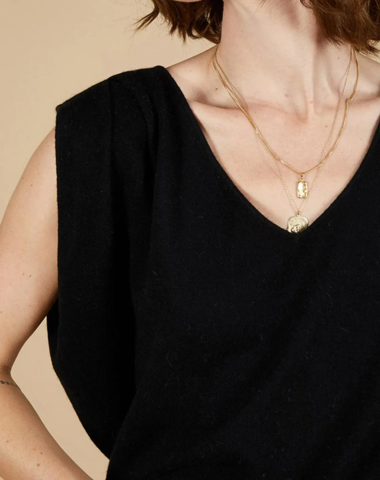 New Cashmere Tribu Pull 100% Cachemire Bella épaulettes noir