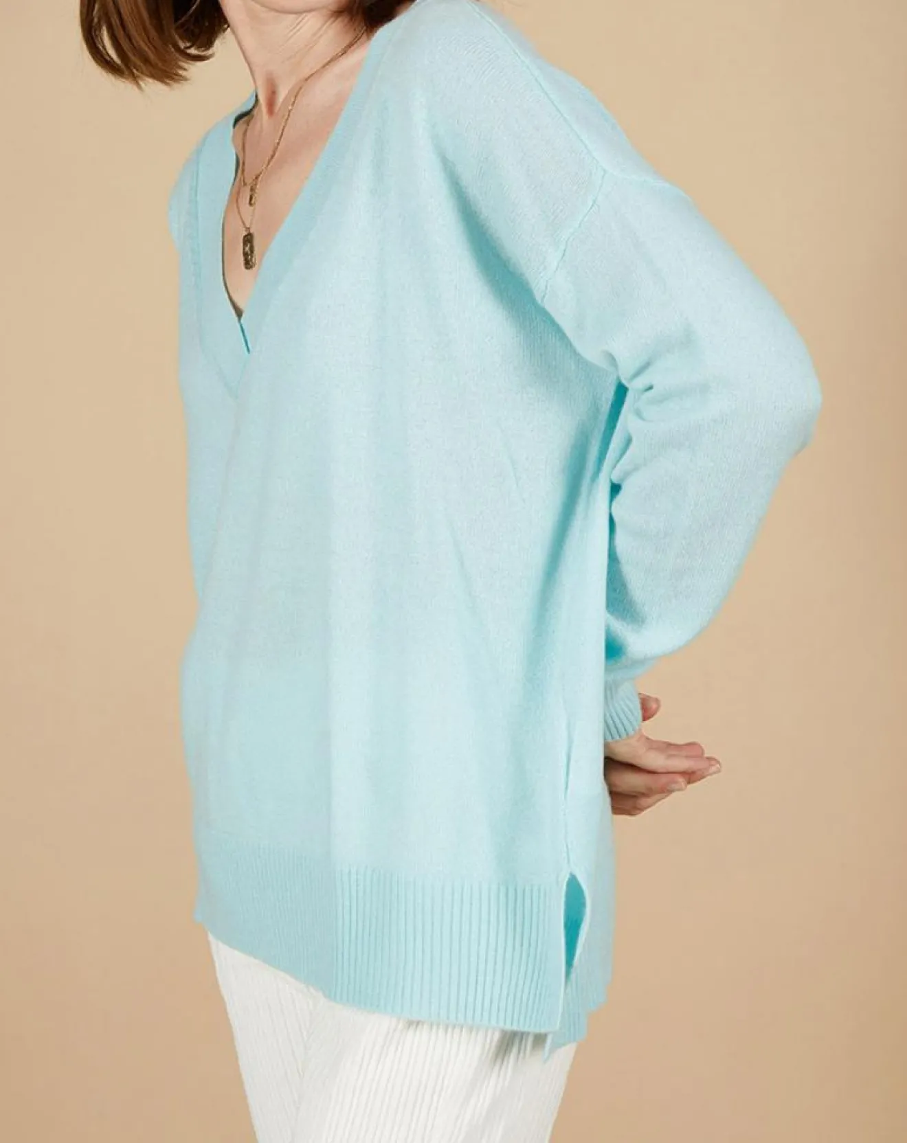 Sale Cashmere Tribu Pull ample 100% Cachemire Isidore col V bleu océan