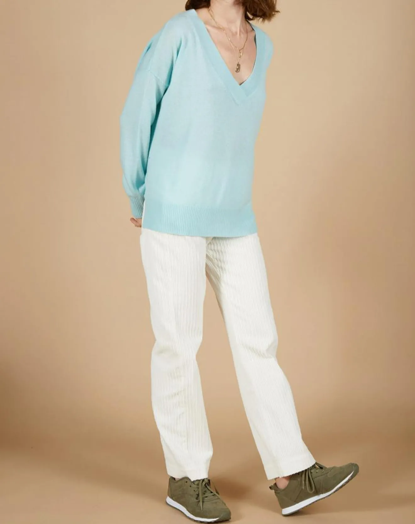 Sale Cashmere Tribu Pull ample 100% Cachemire Isidore col V bleu océan