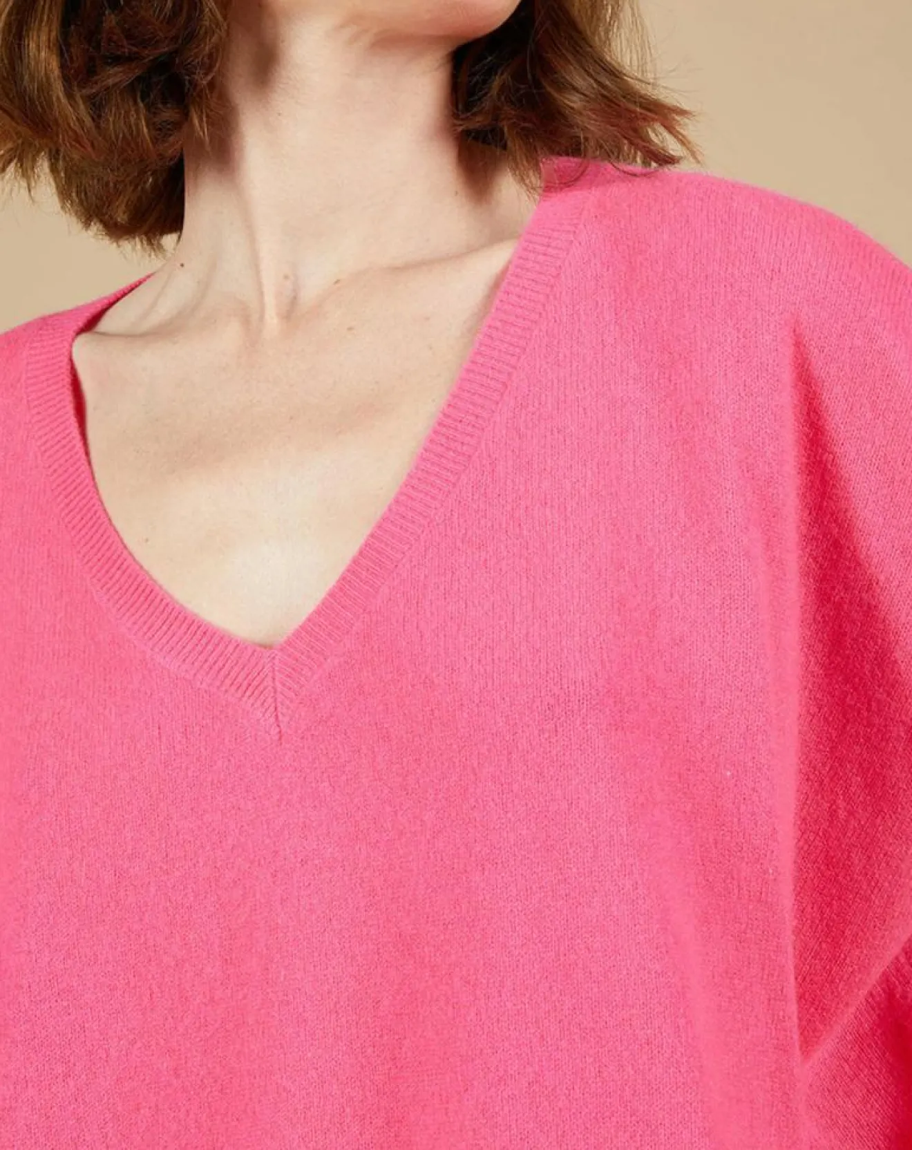 Hot Cashmere Tribu Pull poncho 100% Cachemire Kelly col V manches courtes tulipe