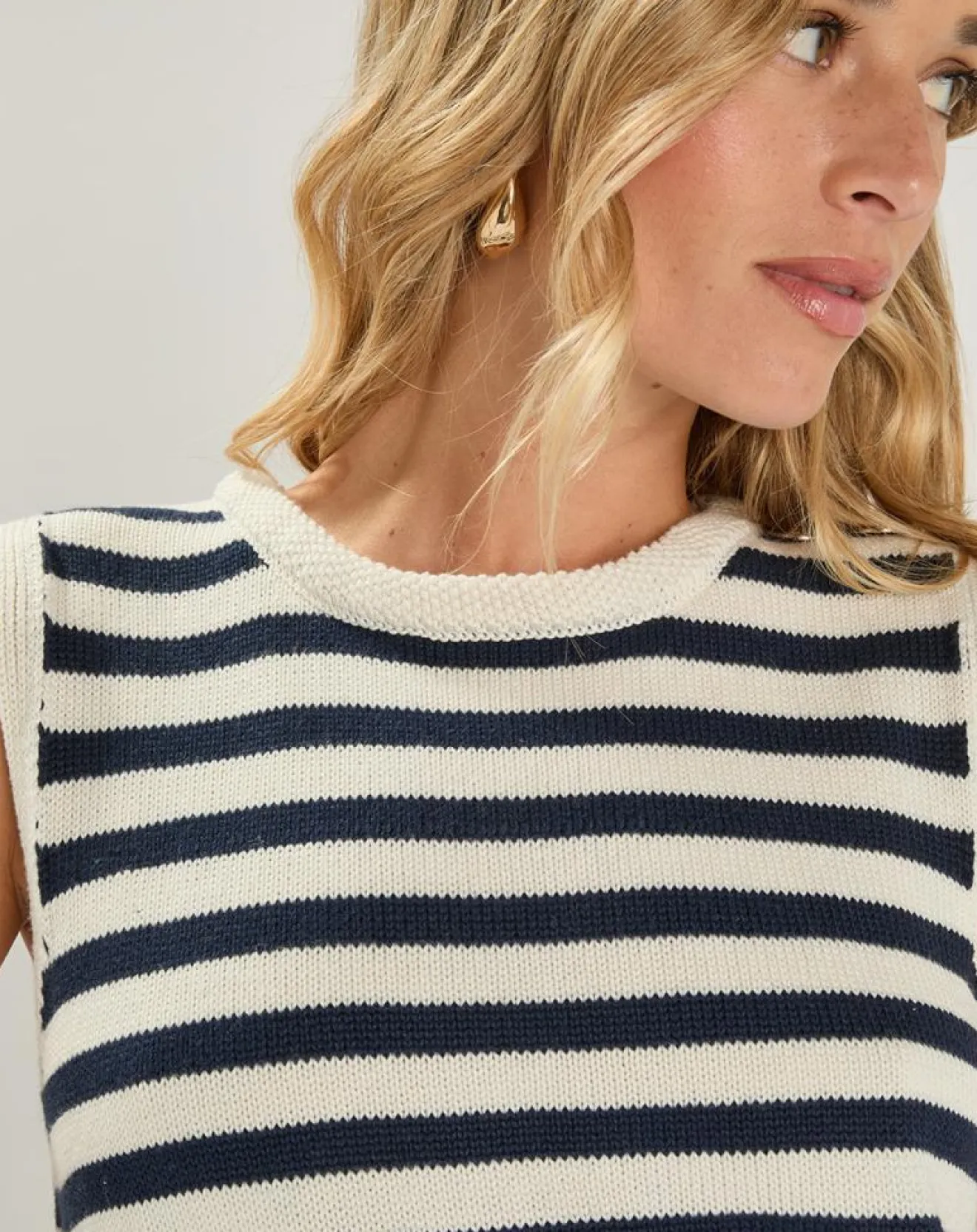 An'ge Pull Vanamata marine