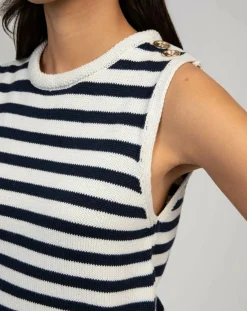 An'ge Pull Vanamata marine