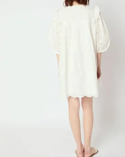 Hot Manoush Robe Broderie blanche
