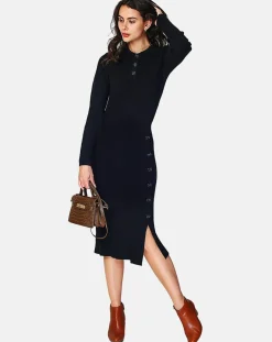 Femme Assuili Robe Cerise noire