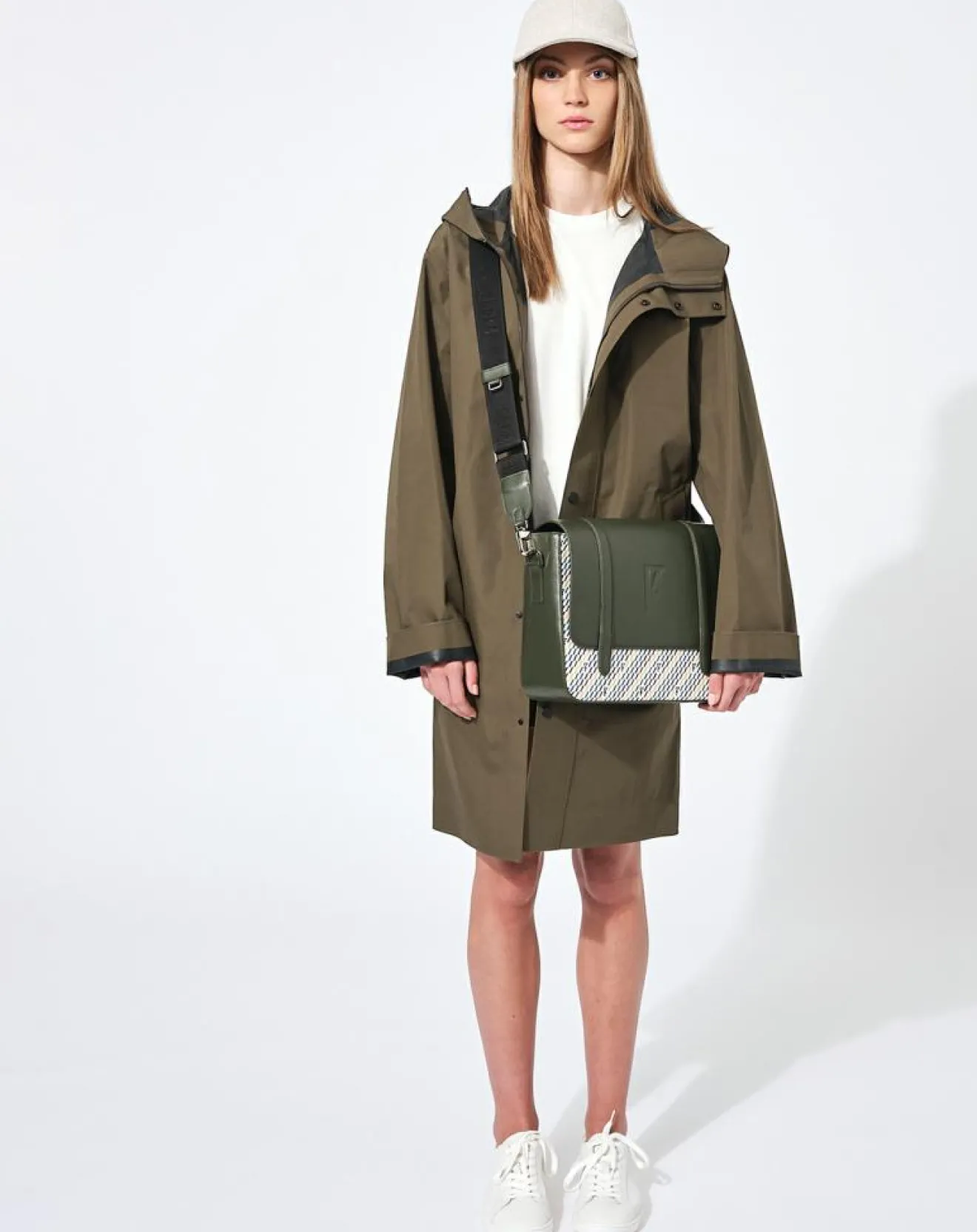 Hot Maison Faret Sac en Cuir & Toile enduite Moulleau vert/multicolore - 22x30x9 cm