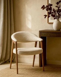 New Uniqka Soria - Chaise salle à manger en tissu beige piétement finition bois blanchi