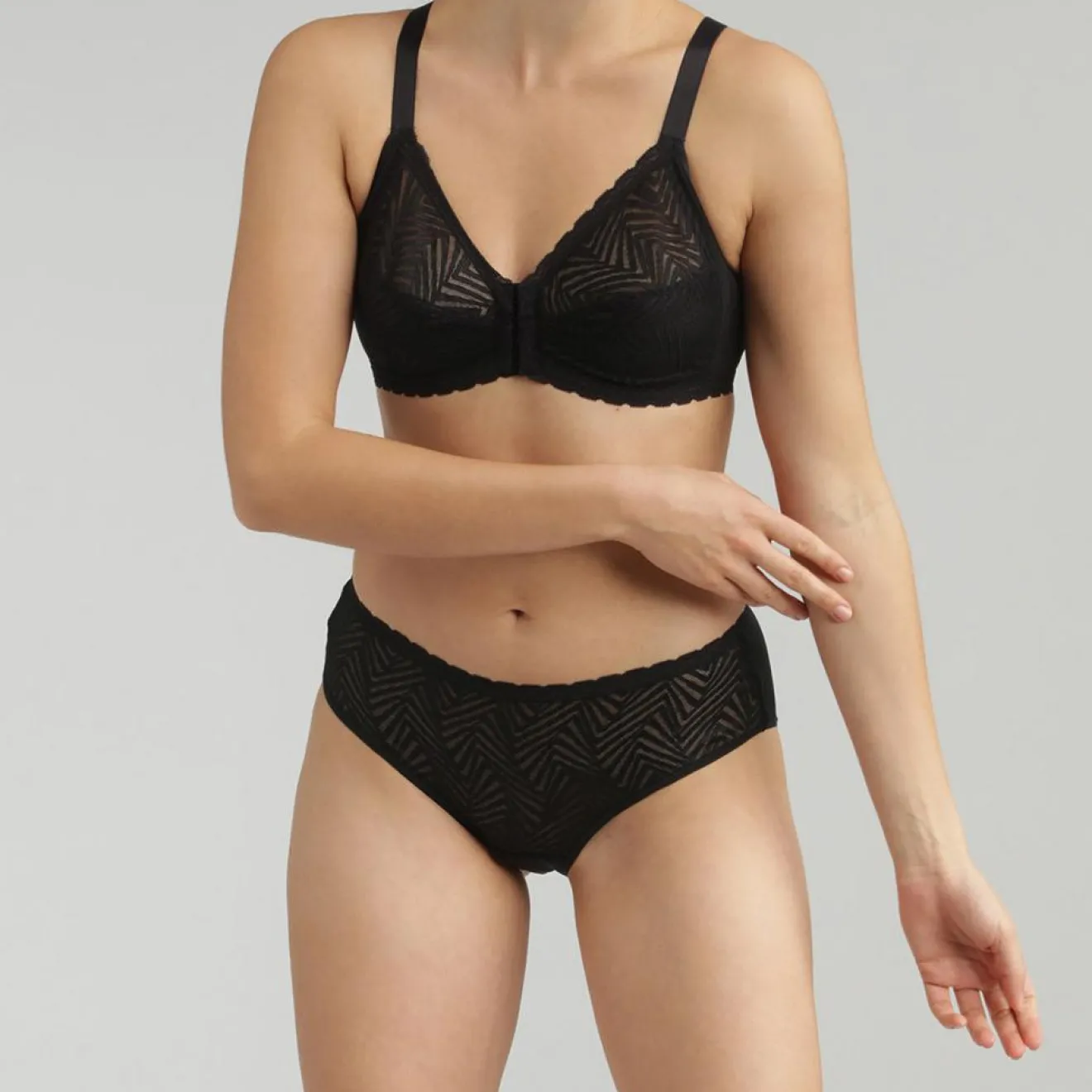 Online Playtex Soutien-gorge ouverture devant sans armatures Ideal Posture noir