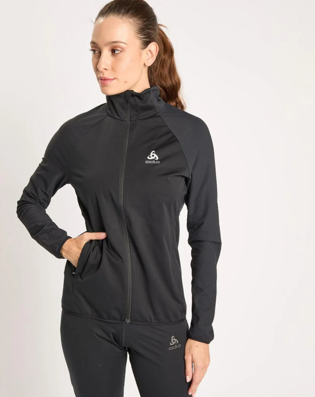 Odlo Veste de running Zeroweight Warm Hybrid noire