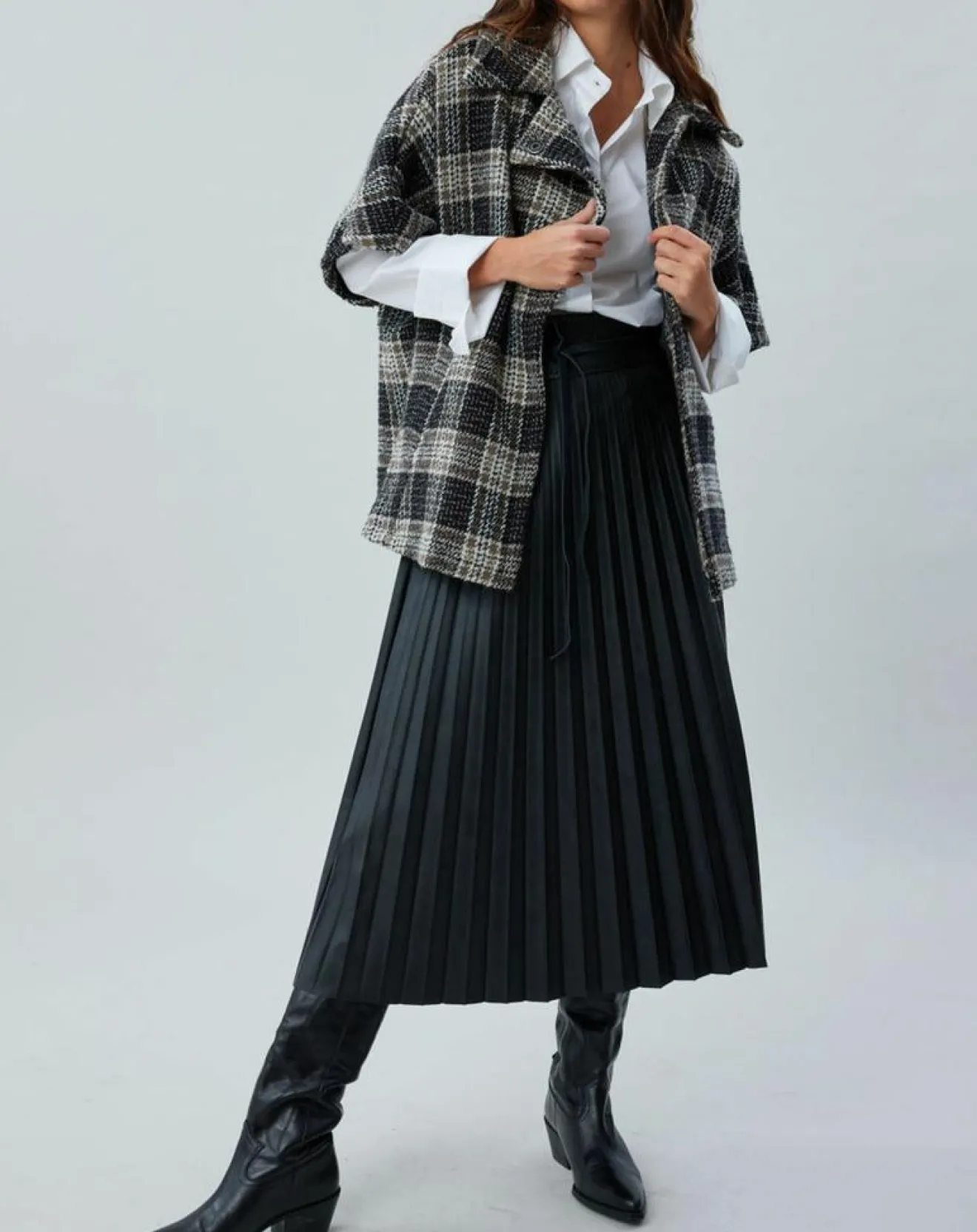 Online Lauren Vidal Veste en Laine mélangée manches courtes Biba noire