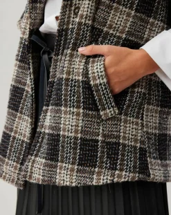 Online Lauren Vidal Veste en Laine mélangée manches courtes Biba noire